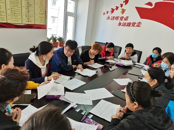 我市开展人口普查入户摸底_人口普查入户摸底图片